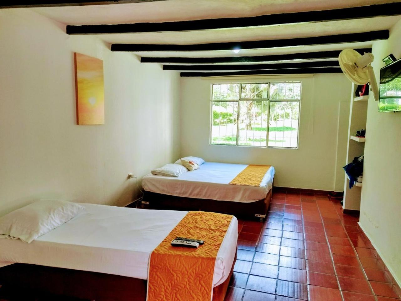 Hotel Playa By Marbar Hoteles Villeta Extérieur photo